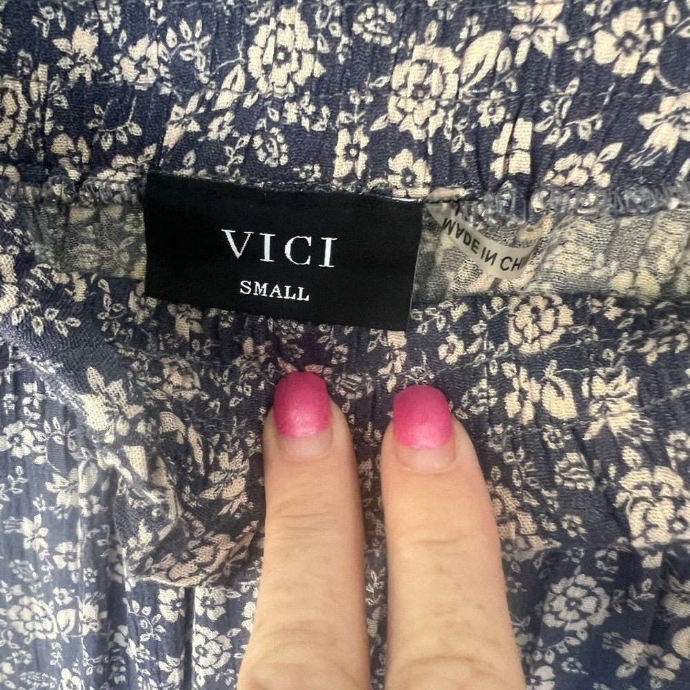 Adorable floral maxi skirt - Picture 2 of 4